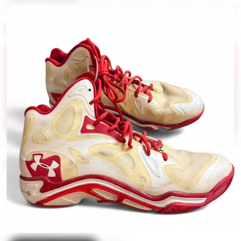 Under Armour Micro G Anatomix Spawn basketball
1248426-101 Size 11.5